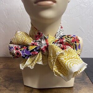 Vtg Scarf Floral Print 43 X 15 Light Fashion Flowers Clouds